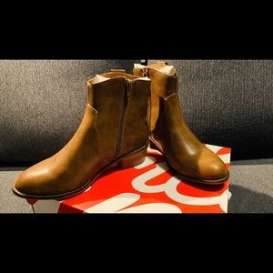 Cafe Brown Prairie Western Booties